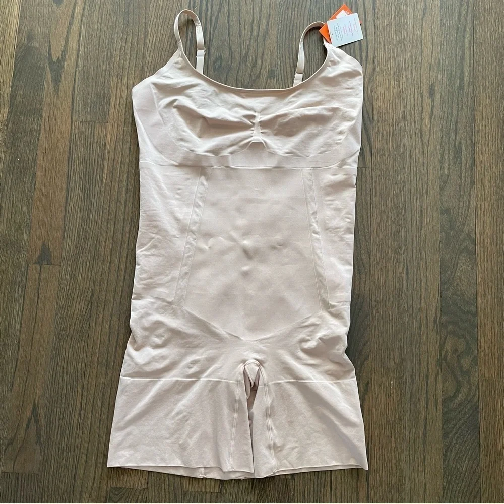 New SPANX OnCore Mid-Thigh Bodysuit, Soft Nude, size 2X